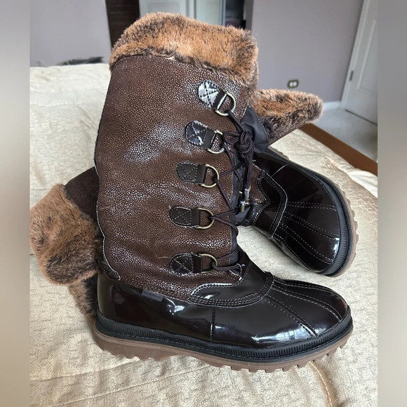Khombu Quechee Stingray Brown Faux Fur Waterproof Winter Snow Boots Size 9.5M - Picture 6 of 8